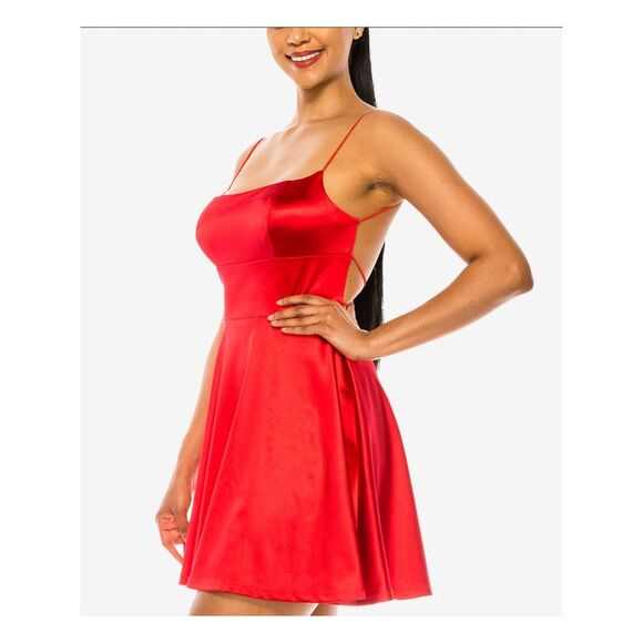 B DARLIN Womens Stretch Sleeveless Scoop Neck Short Party Fit + Flare Dress - Picture 3 of 4